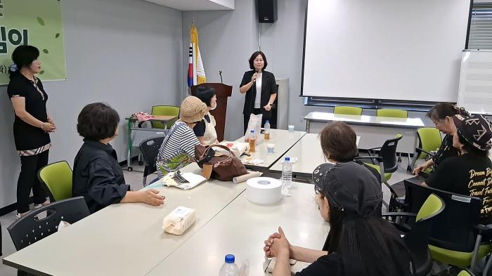 인천 서해구 청라2동 행정복지센터 동장 금미영